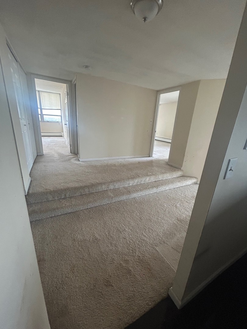 8801 West Golf Road, Unit 11I Niles, IL 60714 - Photo 7 of 29 Gallery Image 7