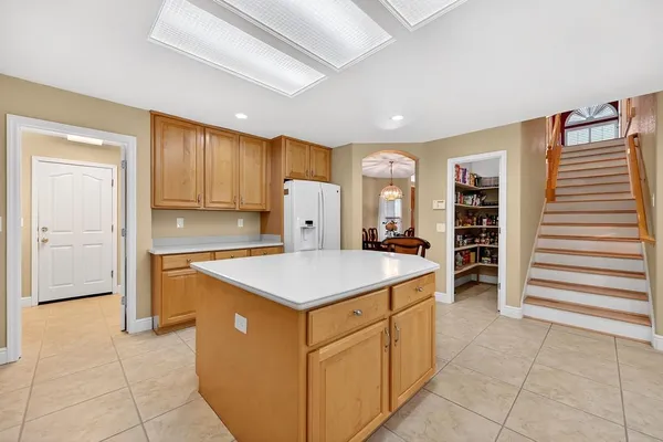 $925,000 | 3526 Lake Terrace Drive, Elk Grove, CA 95758