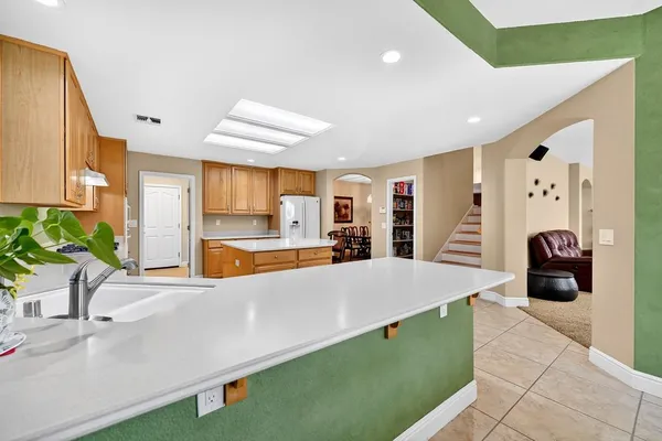 $925,000 | 3526 Lake Terrace Drive, Elk Grove, CA 95758