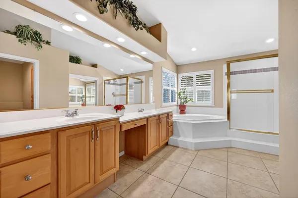 $925,000 | 3526 Lake Terrace Drive, Elk Grove, CA 95758