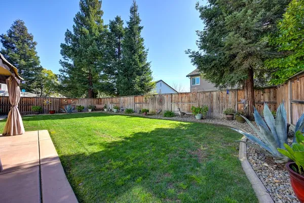 $925,000 | 3526 Lake Terrace Drive, Elk Grove, CA 95758