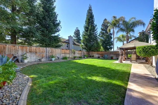 $925,000 | 3526 Lake Terrace Drive, Elk Grove, CA 95758