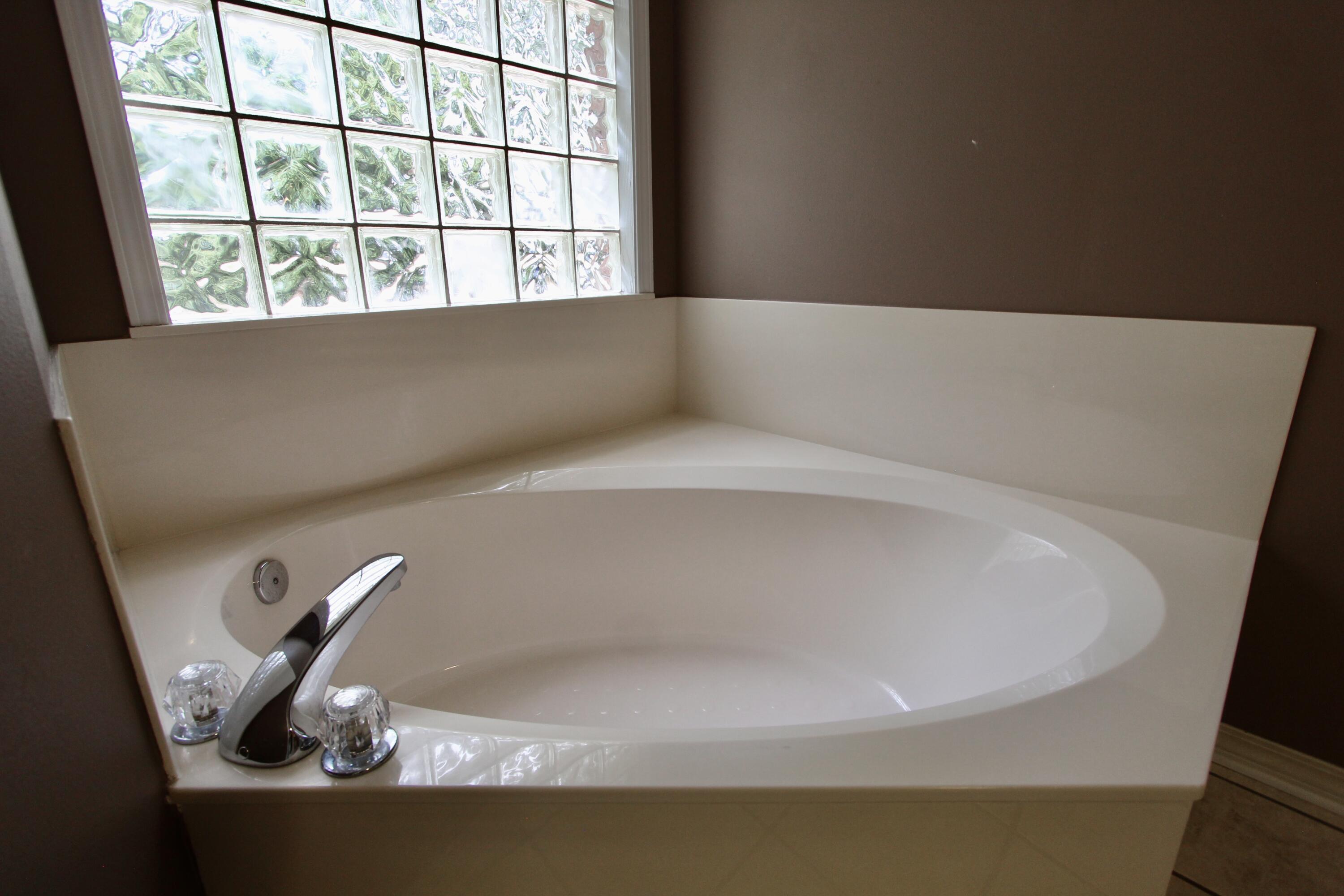 218 Golf Course Drive Crestview, FL 32536 - Photo 34 of 40 IMG_1465