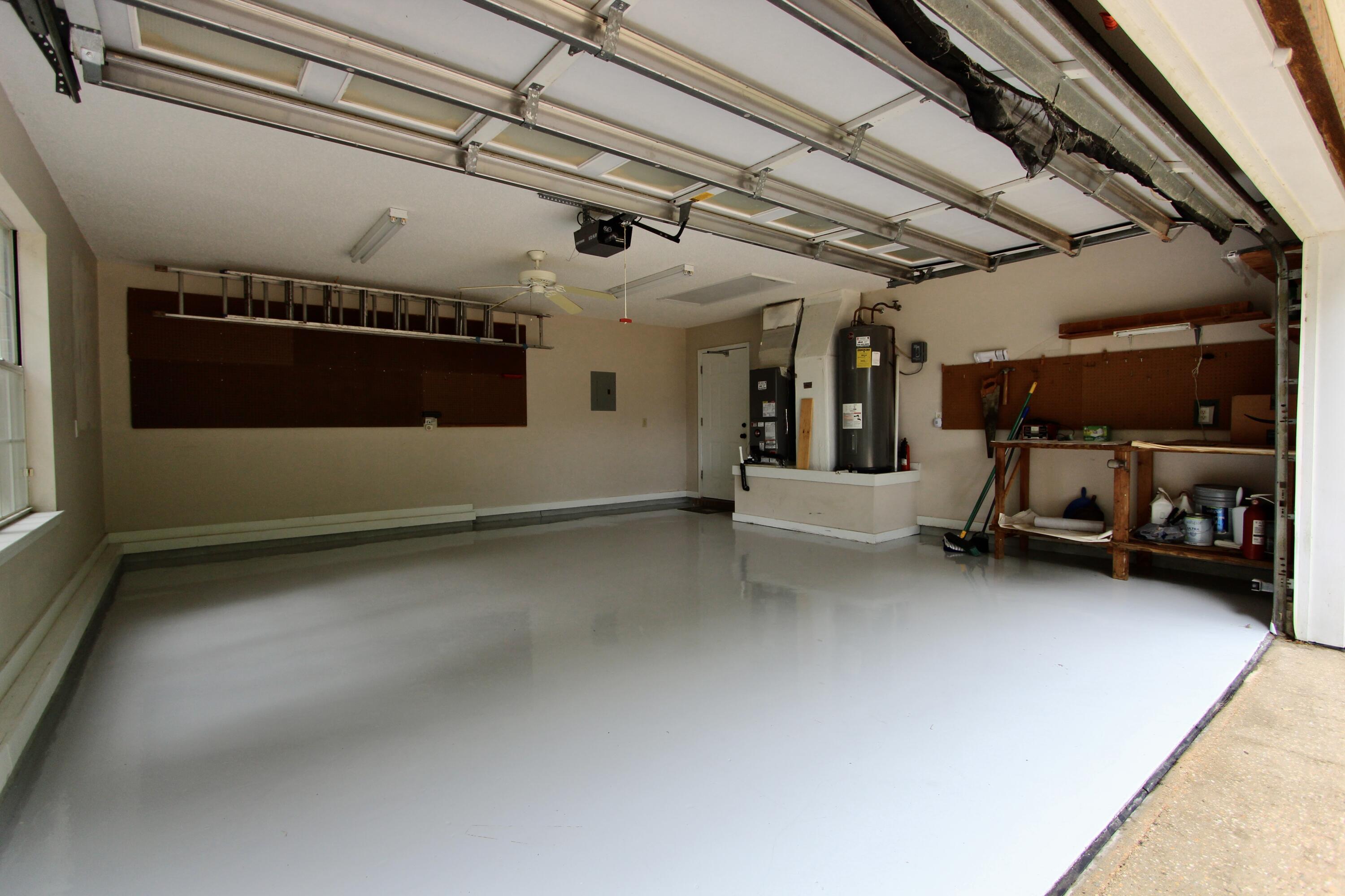 218 Golf Course Drive Crestview, FL 32536 - Photo 6 of 40 IMG_1400