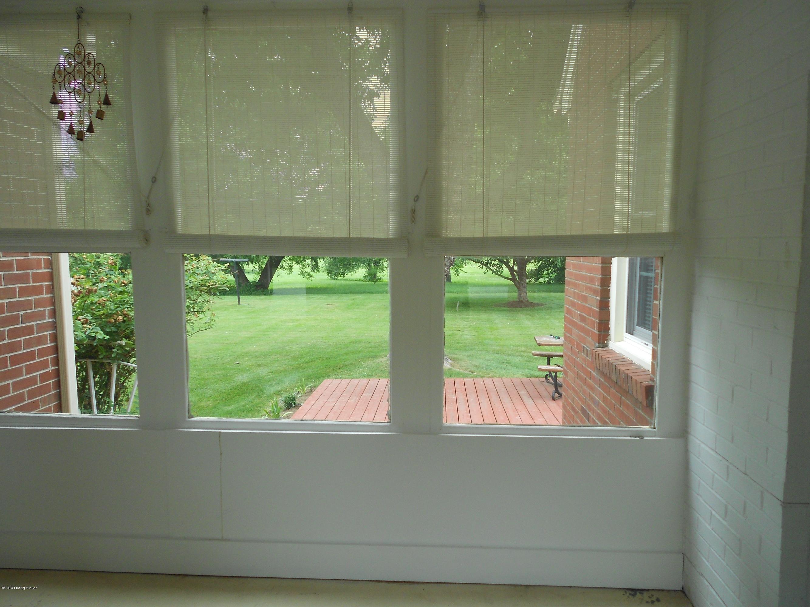 7 Sterling Road Louisville, KY 40220 - Photo 22 of 42 DSCN0618