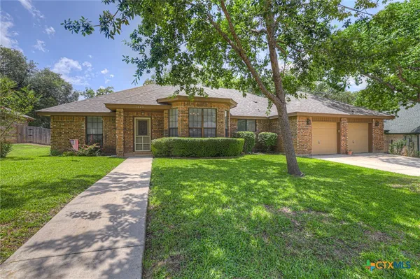 $349,000 | 1940 Squire Court, New Braunfels, TX 78130