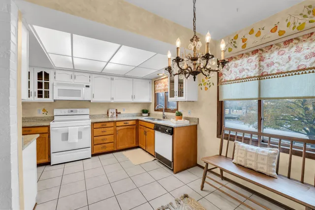 $345,000 | 705 South Lake Shore Drive, Unit 2G, Lake Geneva, WI 53147