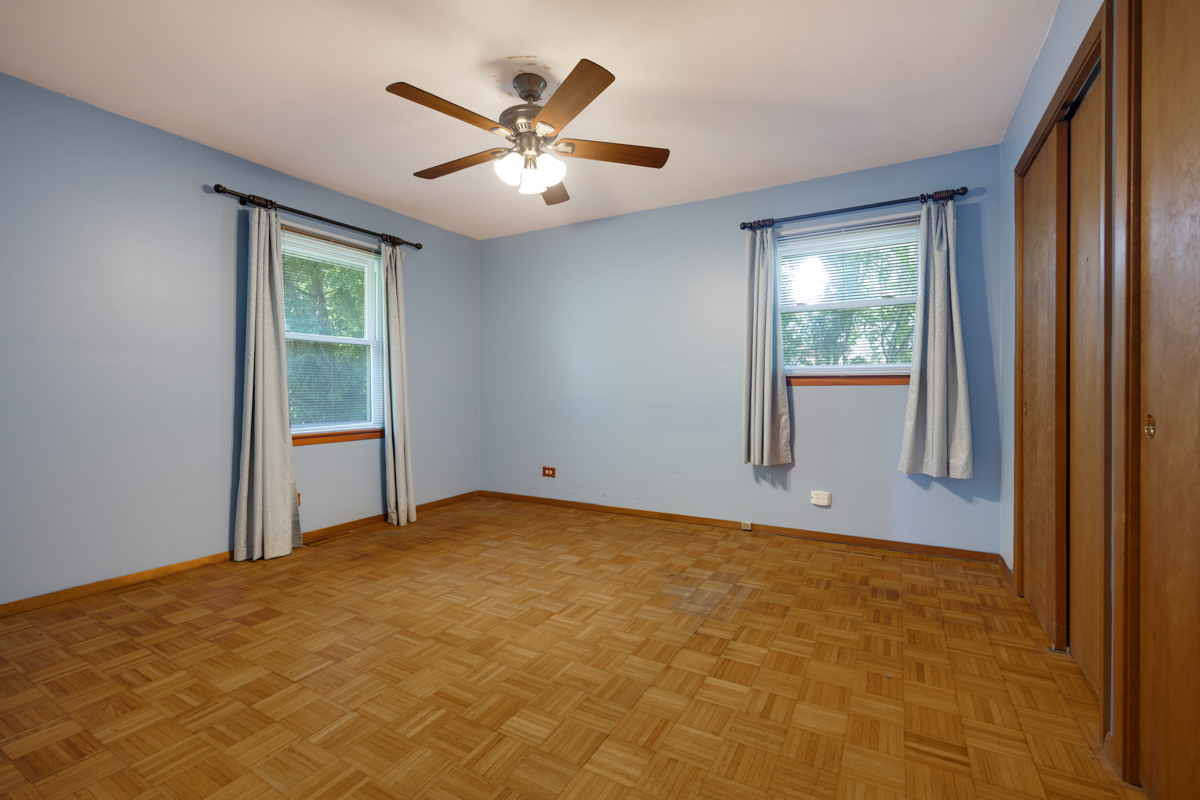 79 Eden Road Elk Grove Village, IL 60007 - Photo 17 of 26