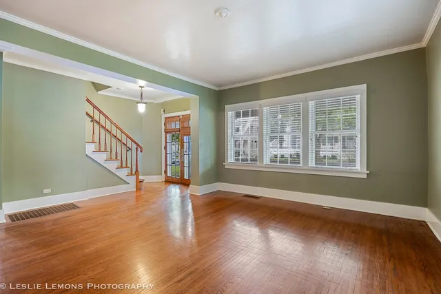 $5,900 | 241 West Van Buren Avenue, Naperville, IL 60540