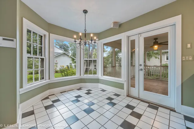 $5,900 | 241 West Van Buren Avenue, Naperville, IL 60540