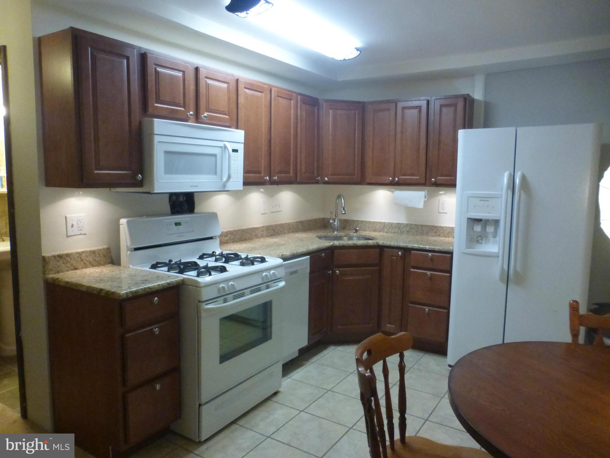 414 4th Street Southeast Washington, DC 20003 - Photo 6 of 30 Studio Kitchen