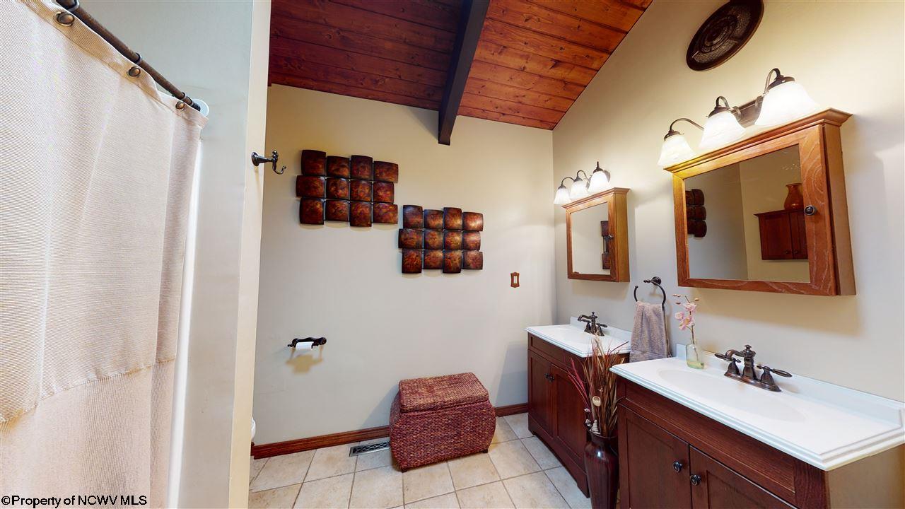 312 Horseshoe Road Morgantown, WV 26508 - Photo 9 of 20 Gallery Image 9