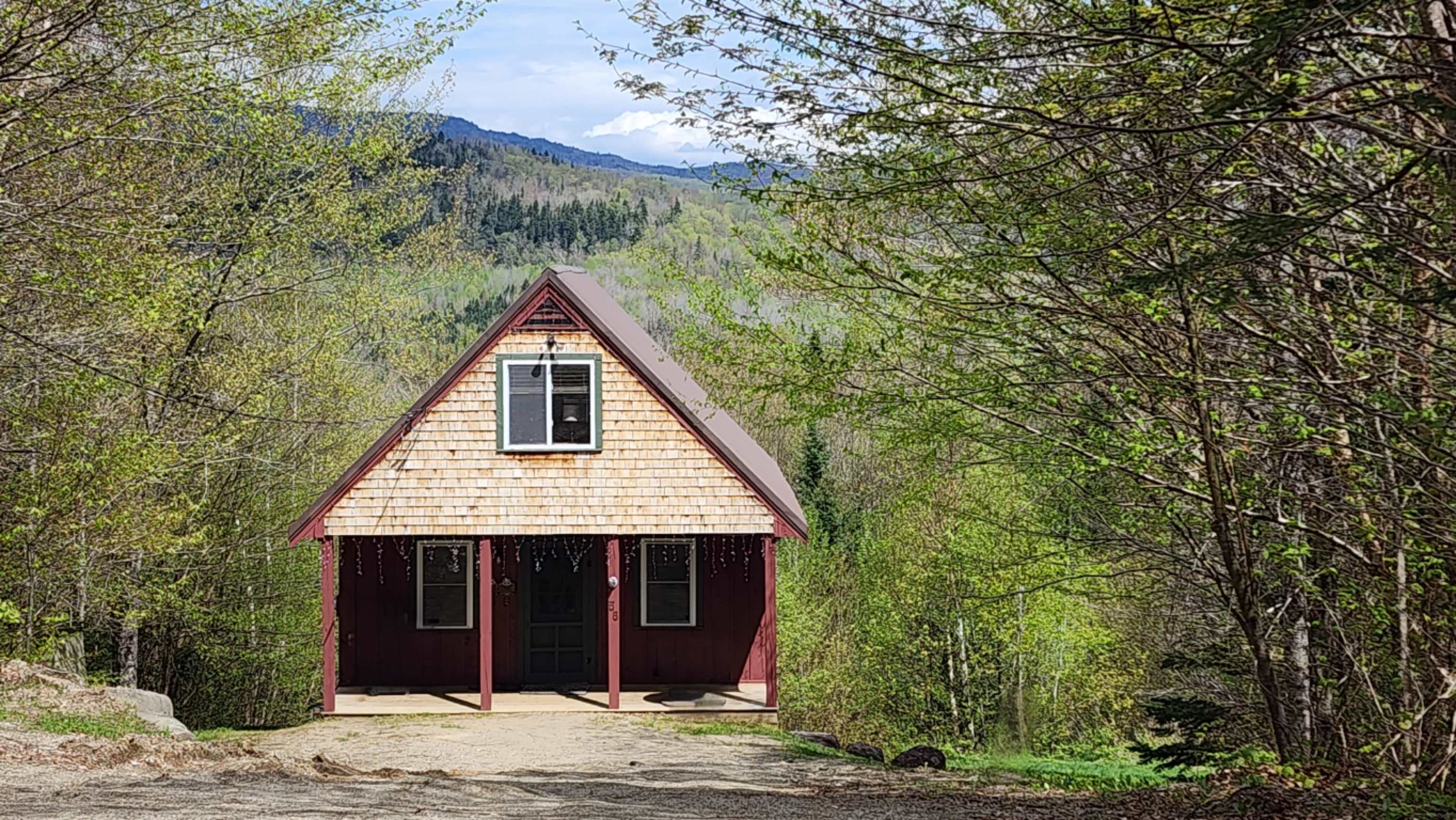 56 Raccoon Reach Errol, NH 03579 - Photo 2 of 38 Gallery Image 2