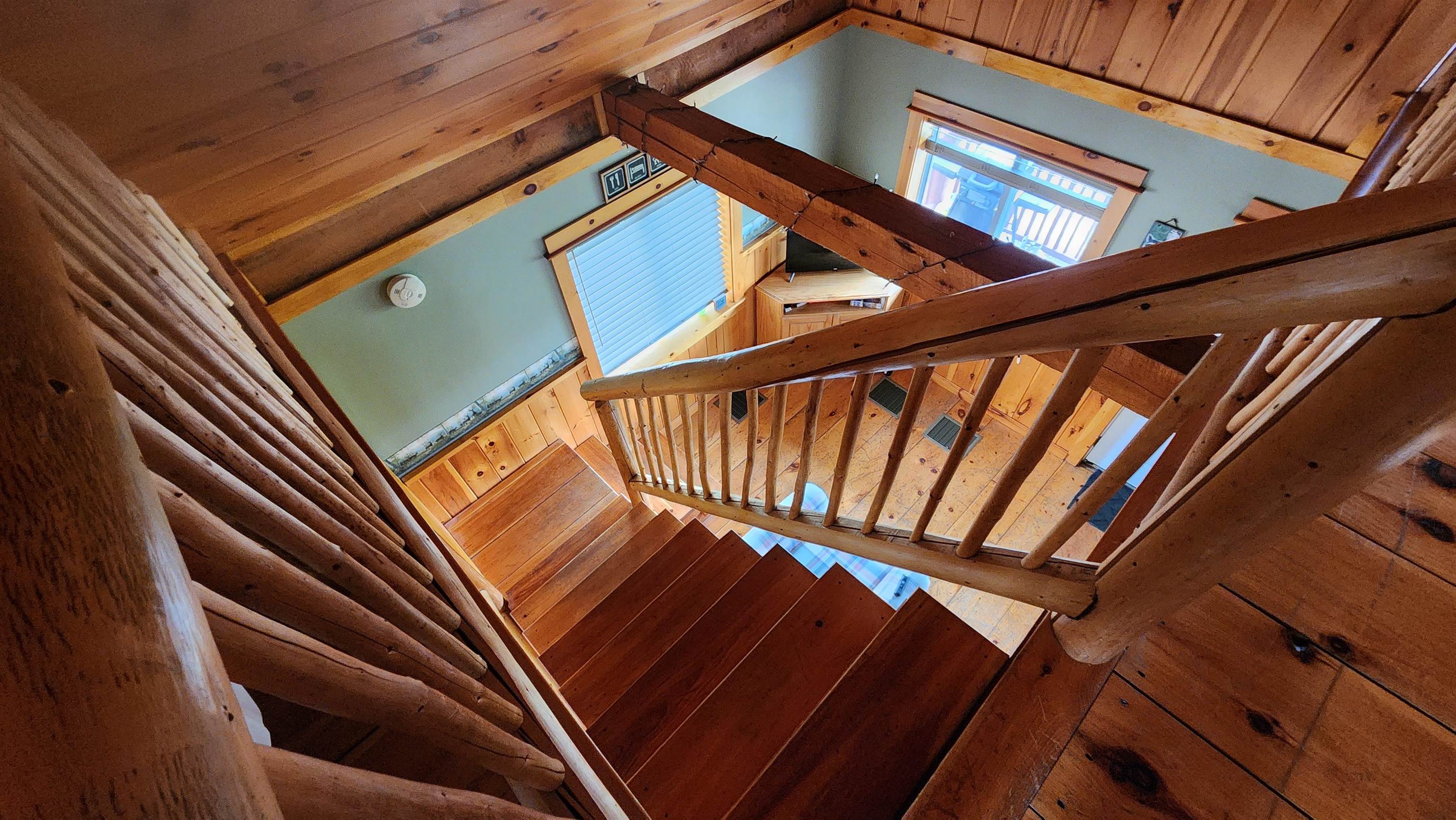 56 Raccoon Reach Errol, NH 03579 - Photo 10 of 38 Gallery Image 10