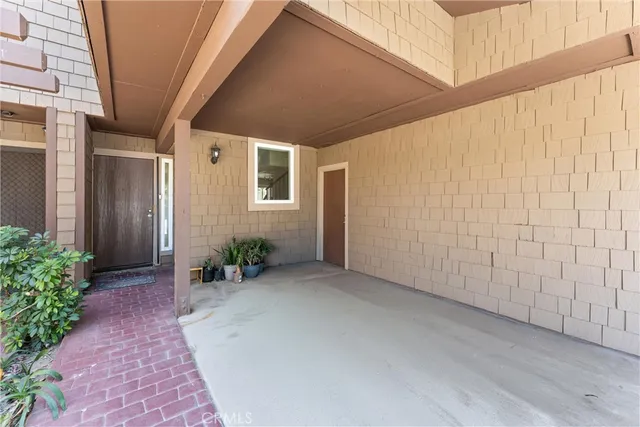 a view of backyard with plants
