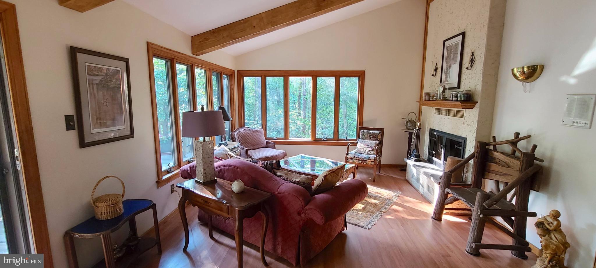 642 Tabernacle Road Medford, NJ 08055 - Photo 6 of 39 Living Room