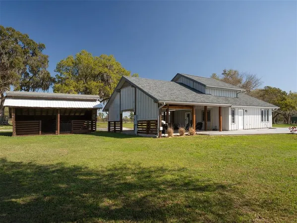 $950,000 | 15157 Northwest 112th Place Road, Morriston, FL 32668