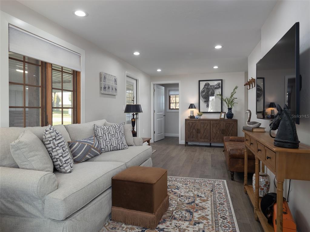 15157 Northwest 112th Place Road Morriston, FL 32668 - Photo 11 of 27