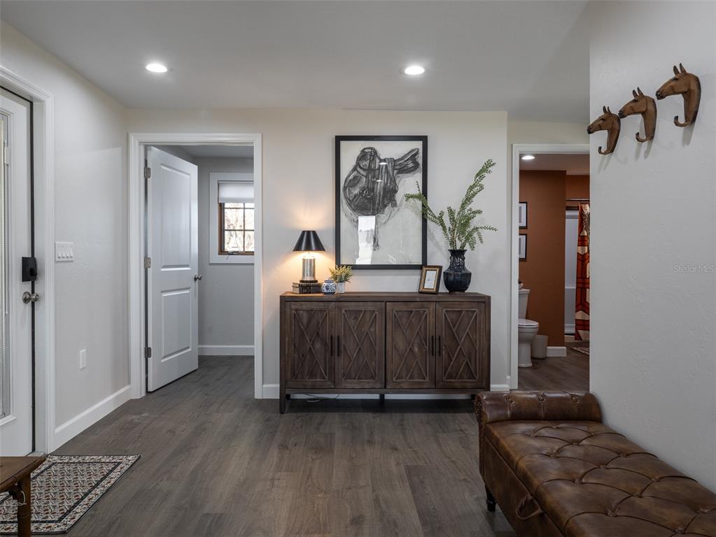 15157 Northwest 112th Place Road Morriston, FL 32668 - Photo 17 of 27