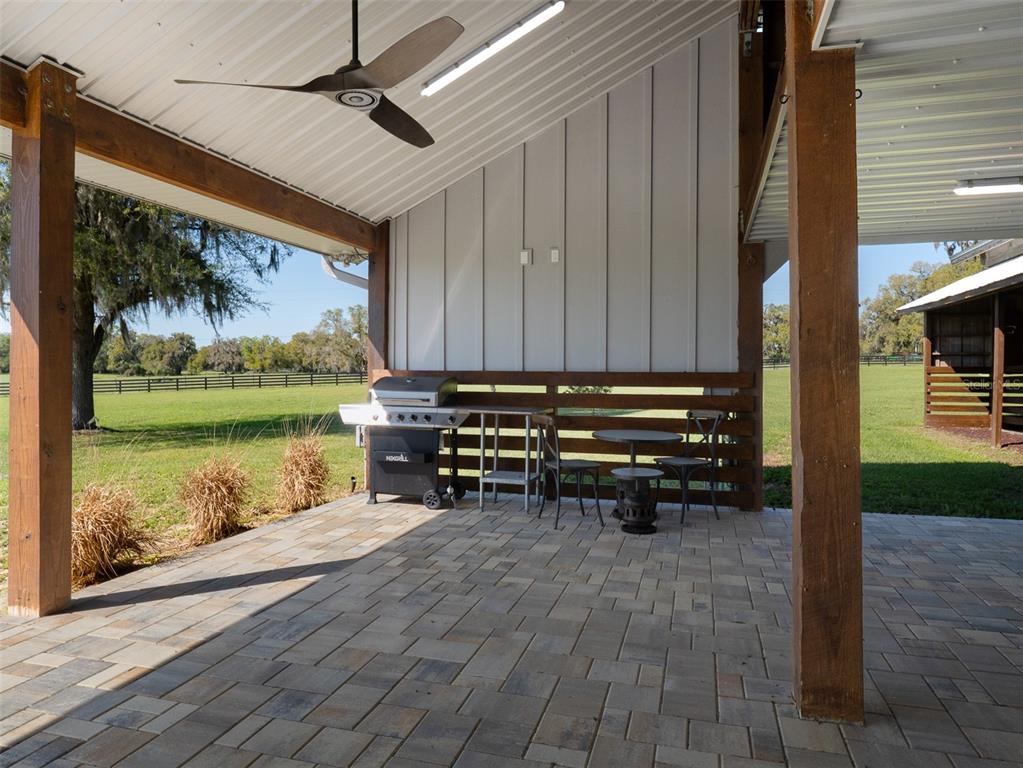 15157 Northwest 112th Place Road Morriston, FL 32668 - Photo 10 of 27