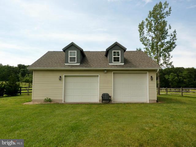 311 Gardners Road Cross Junction, VA 22625 - Photo 4 of 30 Detached Garage