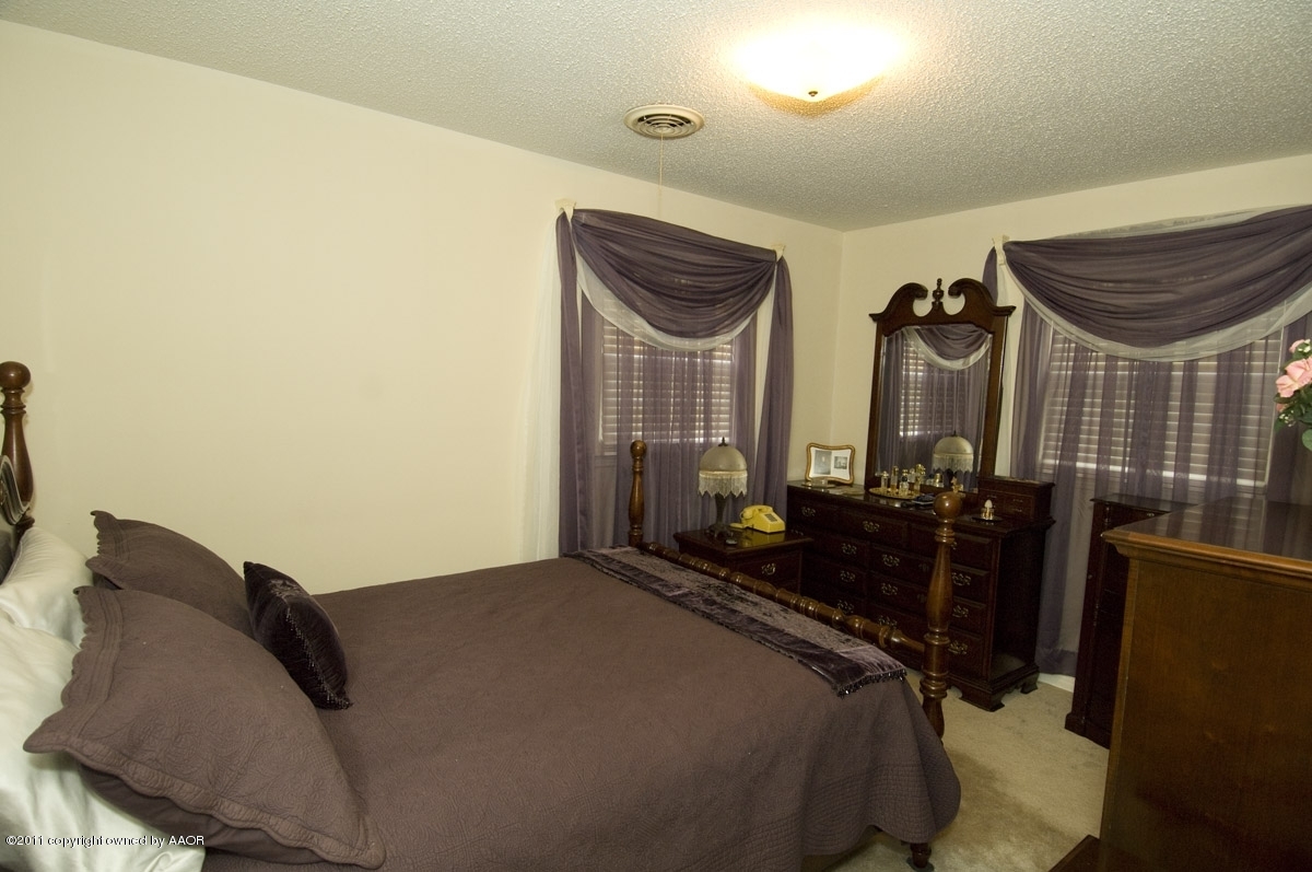 1400 North Spring Street Amarillo, TX 79107 - Photo 10 of 19 master view 2