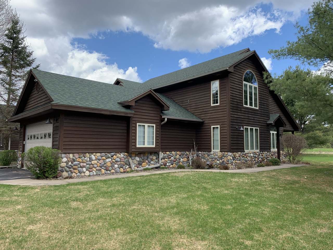 7300 Deerwood Road, Unit 5 Minocqua, WI 54548 - Photo 1 of 74 Gallery Image 1