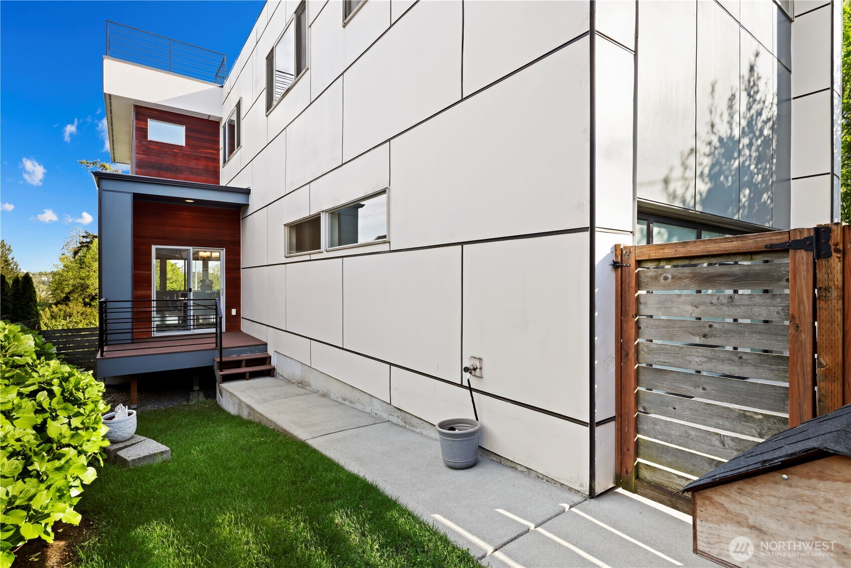 4137 Fauntleroy Way Southwest Seattle, WA 98126 - Photo 35 of 39