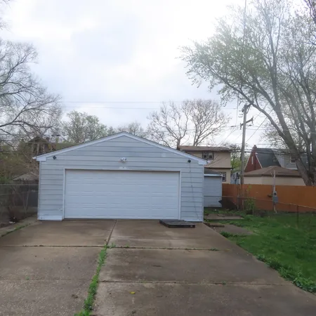 $199,500 | 1929 South 7th Avenue, Maywood, IL 60153