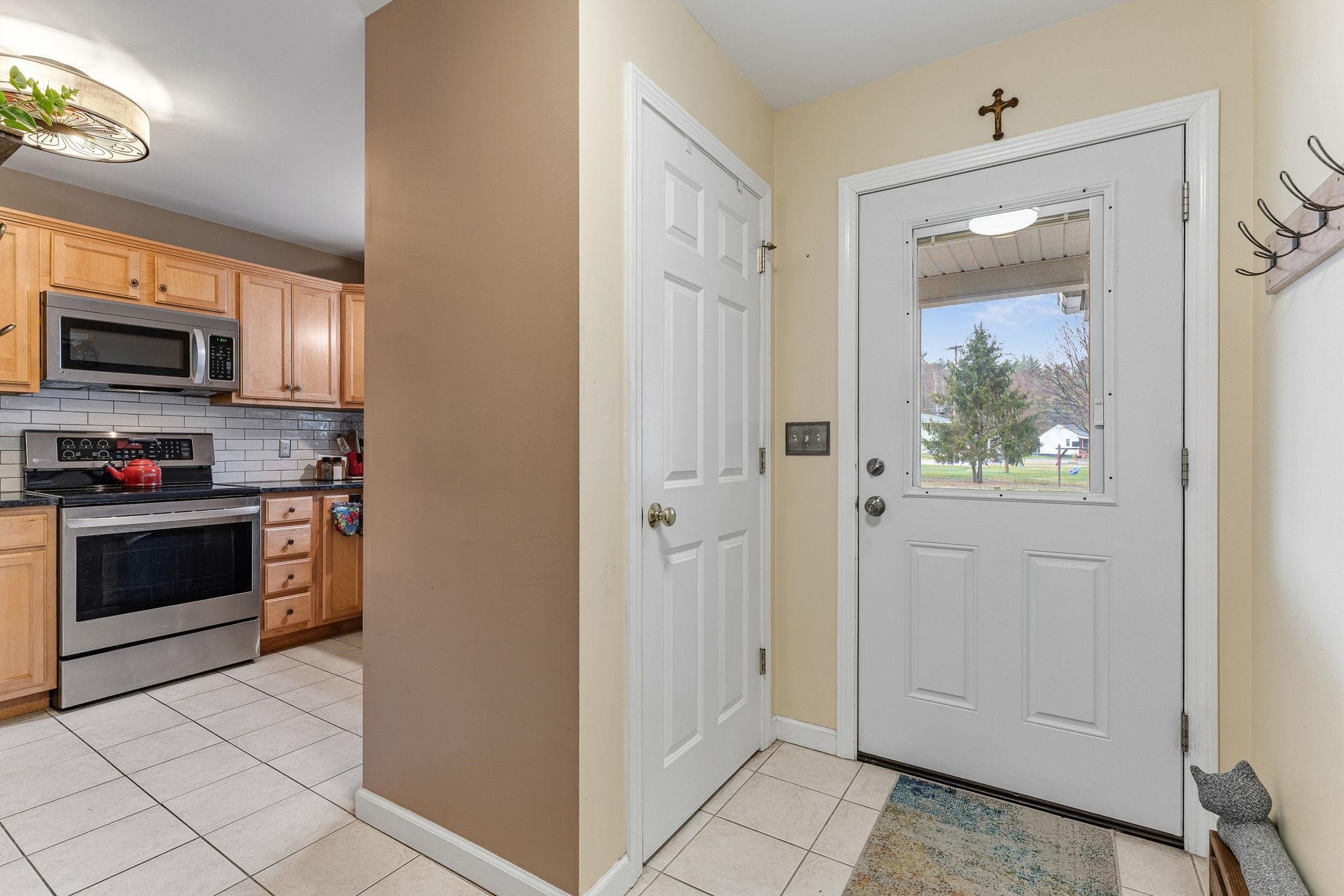 22 B Foster Road Essex, VT 05452 - Photo 13 of 47