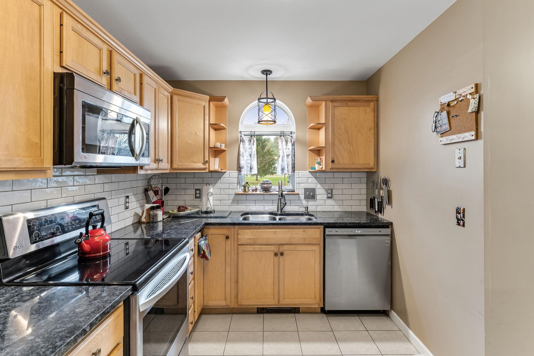 22 B Foster Road Essex, VT 05452 - Photo 9 of 47