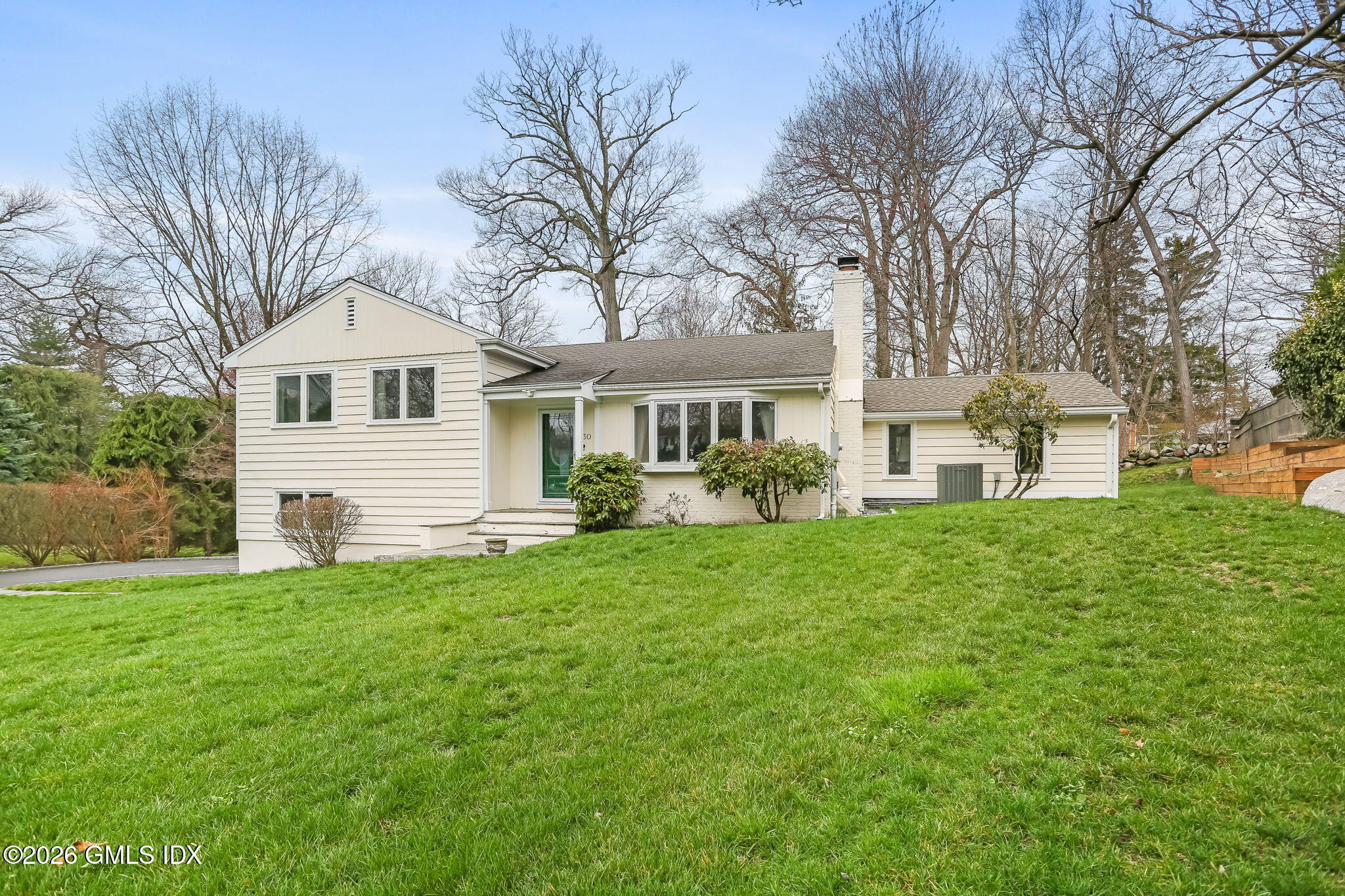 46-web-or-mls-30-weston-hill-rd