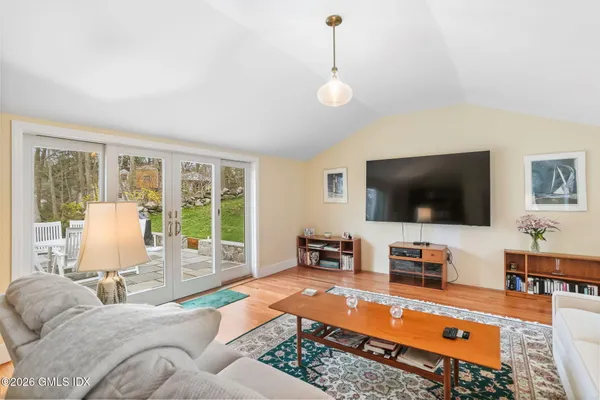 $2,295,000 | 30 Weston Hill Road, Riverside, CT 06878