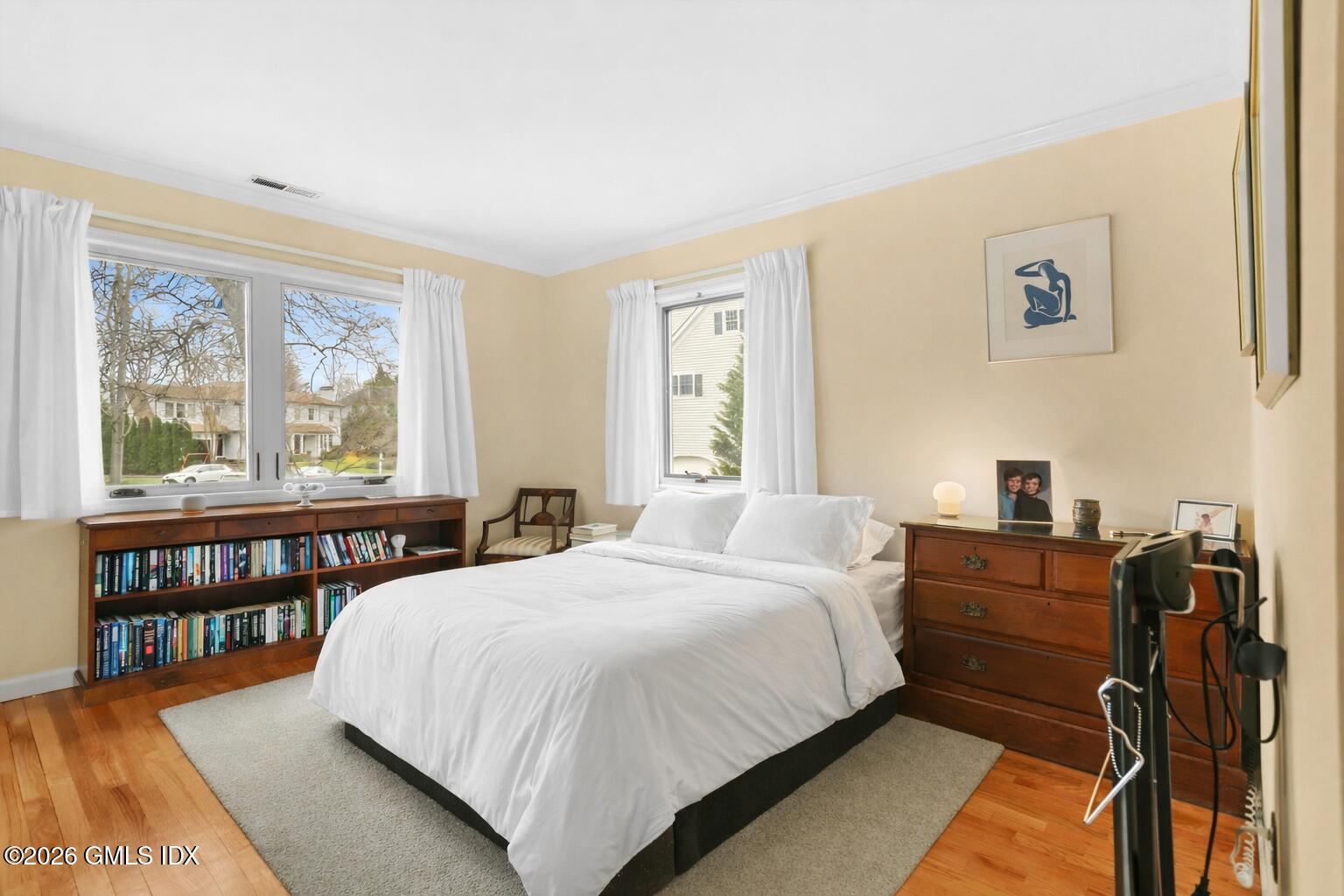 30 Weston Hill Road Riverside, CT 06878 - Photo 19 of 31 Primary Bedroom