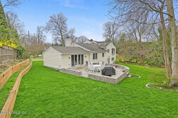 $2,295,000 | 30 Weston Hill Road, Riverside, CT 06878