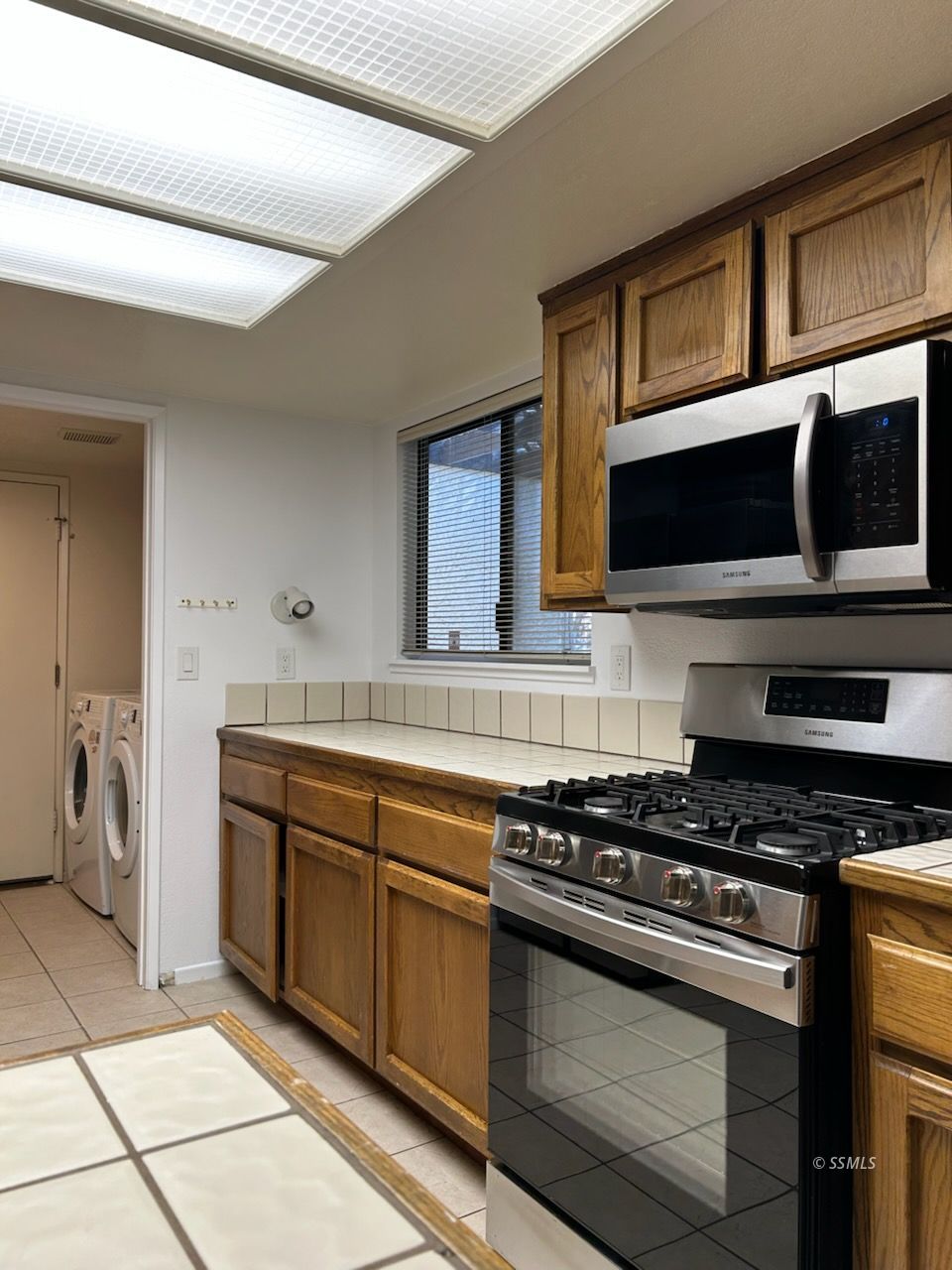 329 Del Mar Lane Ridgecrest, CA 93555 - Photo 8 of 20 Gallery Image 8