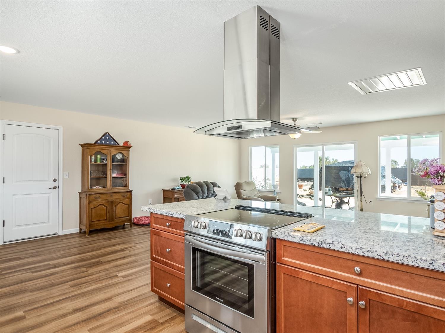 25858 Tanforan Drive Madera, CA 93638 - Photo 7 of 21