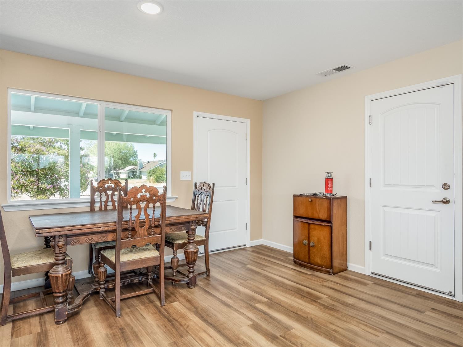 25858 Tanforan Drive Madera, CA 93638 - Photo 8 of 21