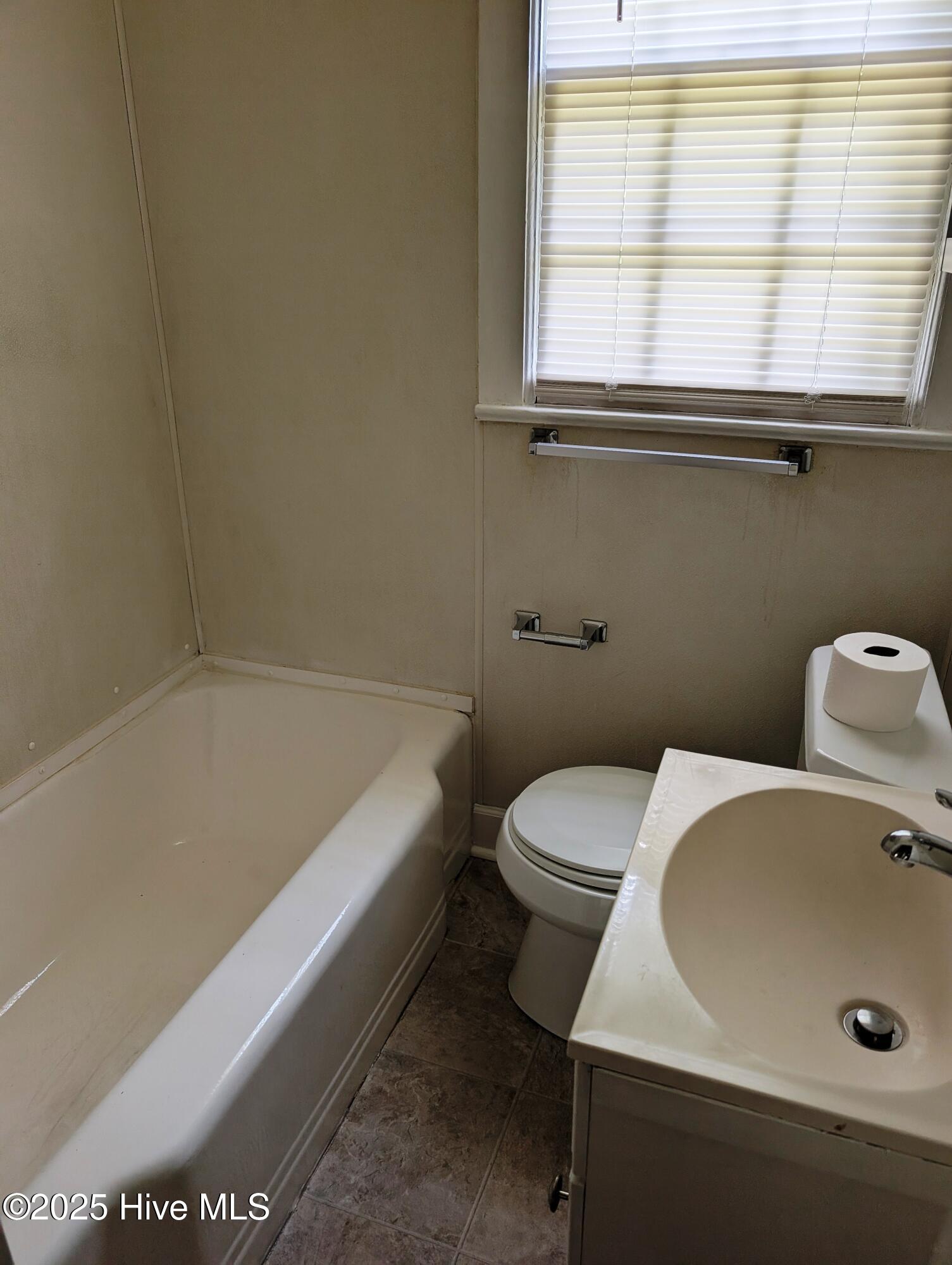 1109 Woodrow Street South Wilson, NC 27893 - Photo 5 of 9 1109 Woodrow St (4)