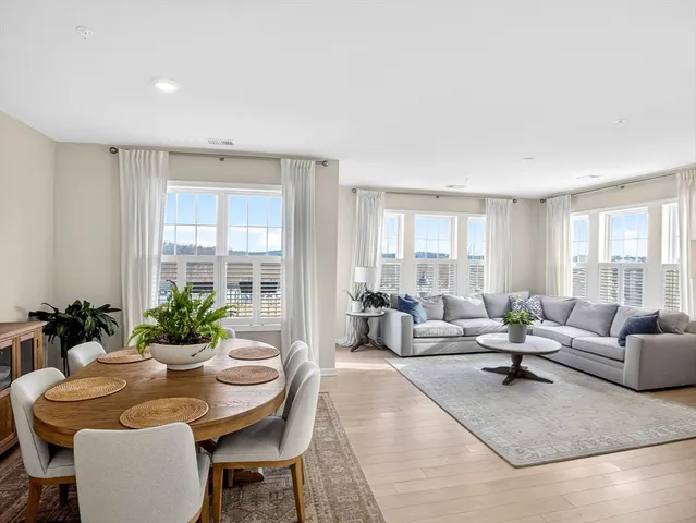 $649,000 | 4206 Peters Farm Way, Unit 206, Westborough, MA 01581