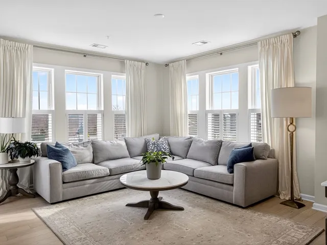 $649,000 | 4206 Peters Farm Way, Unit 206, Westborough, MA 01581