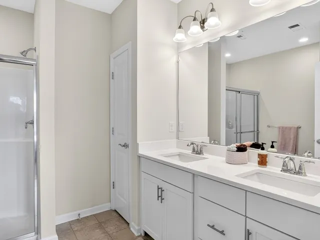 $649,000 | 4206 Peters Farm Way, Unit 206, Westborough, MA 01581