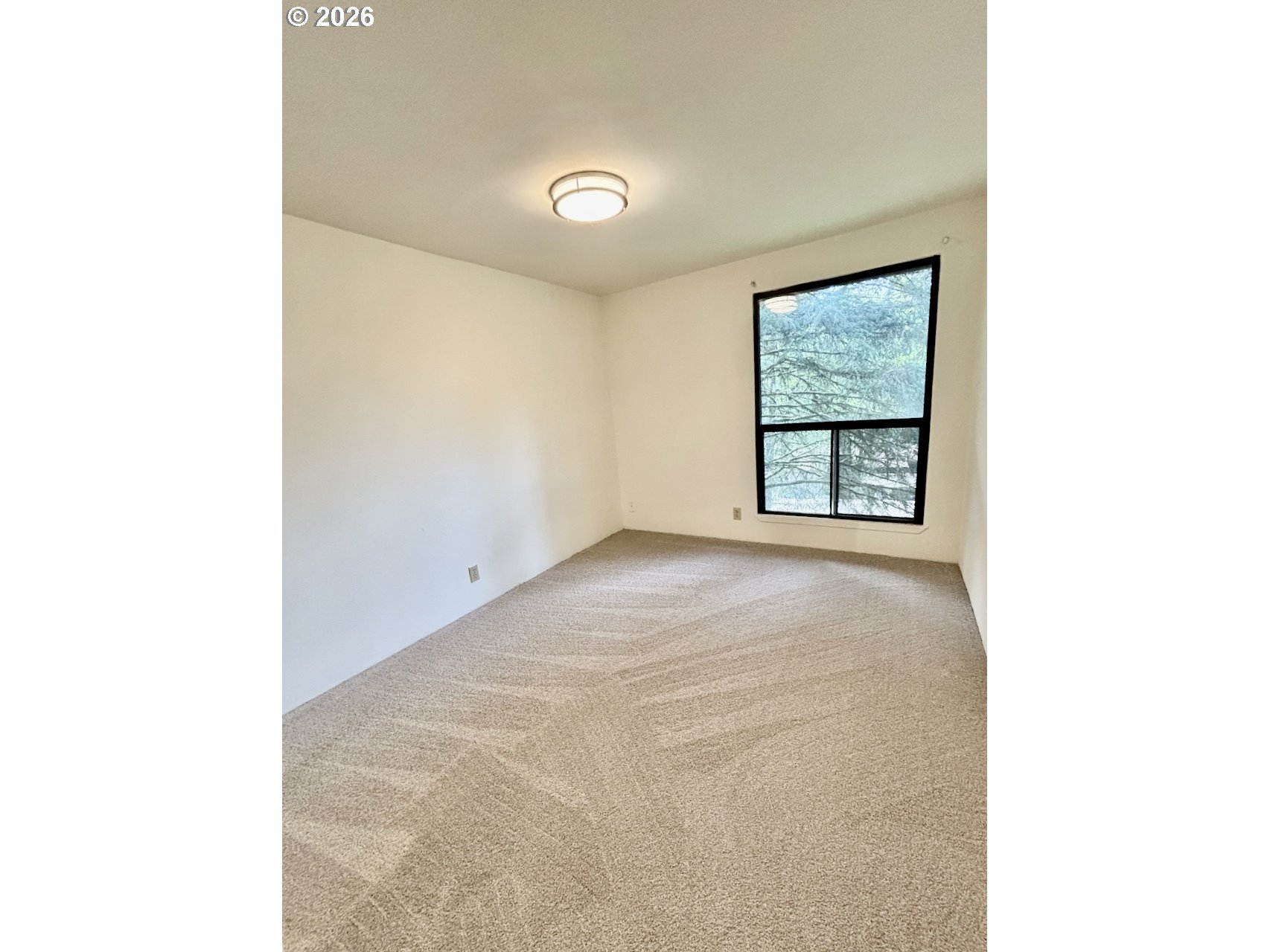 213 Trailside Loop Eugene, OR 97405 - Photo 11 of 28