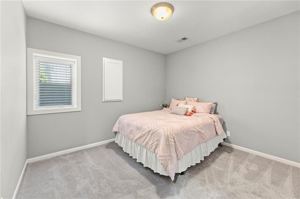 17418 South Raintree Drive Olathe, KS 66062 - Photo 36 of 47