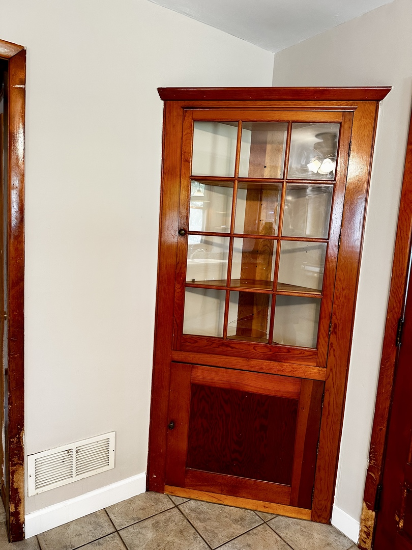 2015 South State Street Lockport, IL 60441 - Photo 7 of 30