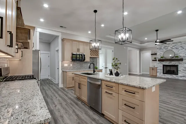 $619,900 | 115 Oonoga Way, Loudon, TN 37774