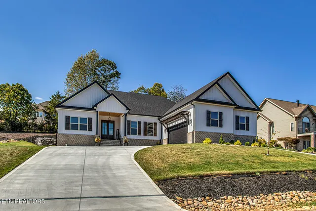 $619,900 | 115 Oonoga Way, Loudon, TN 37774