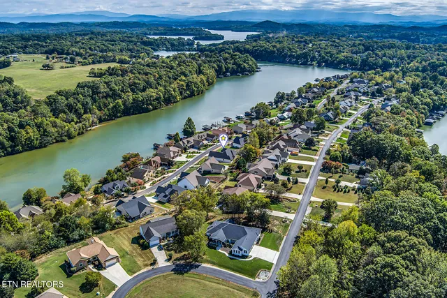 $619,900 | 115 Oonoga Way, Loudon, TN 37774