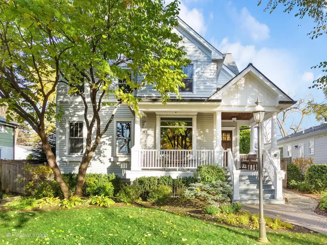 $1,799,000 | 639 Thurlow Street, Hinsdale, IL 60521