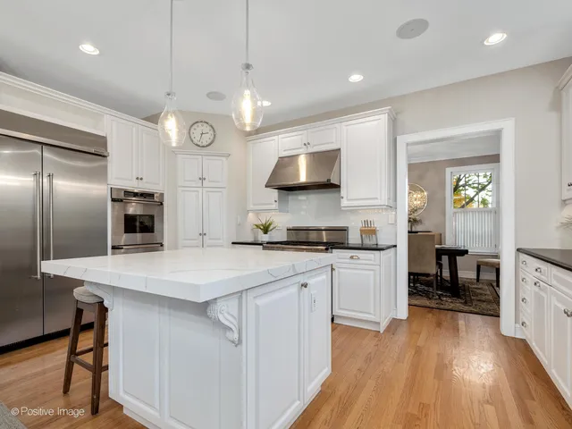 $1,799,000 | 639 Thurlow Street, Hinsdale, IL 60521